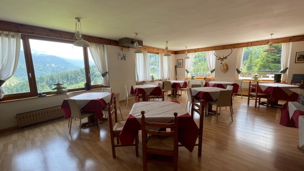 Il ristorante Forni Avoltri Miravalle