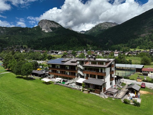 Photo exteriors Hotel Davost