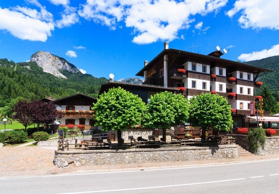 Photo exteriors Hotel Edelweiss
