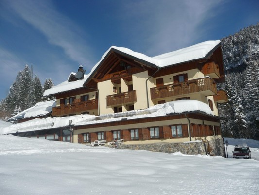 Foto Außenansicht Hotel Nuoitas