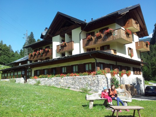 Foto Außenansicht Hotel Nuoitas