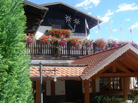 Foto esterno Albergo Alla Frasca Verde