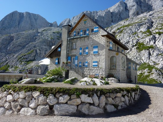 Photo exteriors Mountain hut with rooms Celso Gilberti