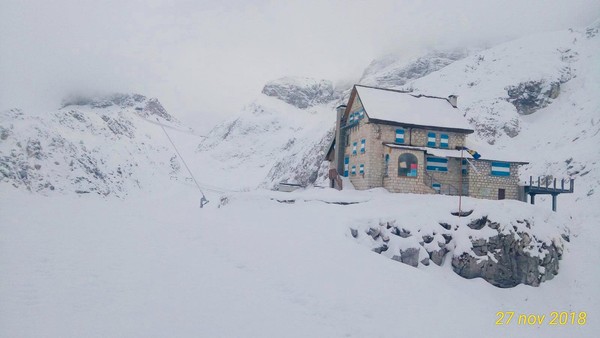 Foto esterno Rifugio con camere Celso Gilberti