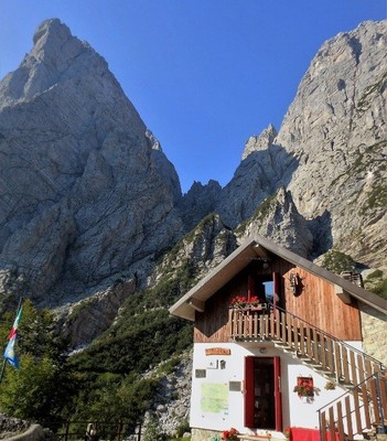 Foto esterno Rifugio Grauzaria