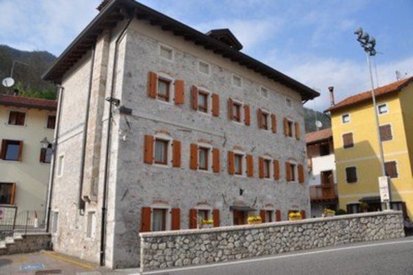 Photo exteriors in summer Lago di Barcis - Dolomiti Friulane