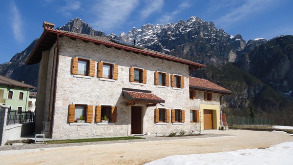 Foto esterno Albergo diffuso Valcellina e Val Vajont