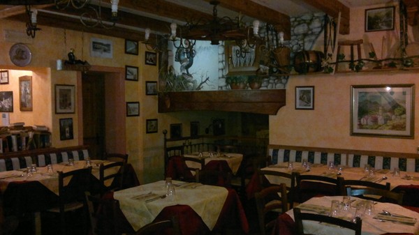 Das Restaurant Erto e Casso (Piancavallo und die Friauler Dolomiten) Gallo Cedrone