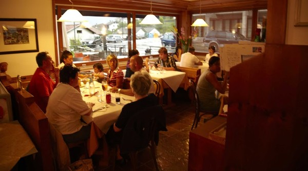 Das Restaurant Erto e Casso (Piancavallo und die Friauler Dolomiten) Restaurant Caffè Pizzeria Stella