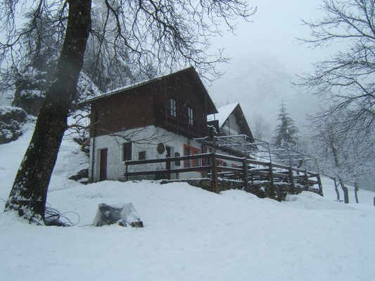 Foto esterno Rifugio Casera Ditta