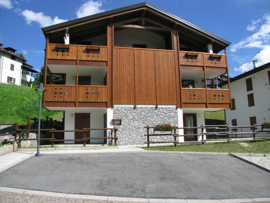 Foto esterno Agenzia immobiliare Astra