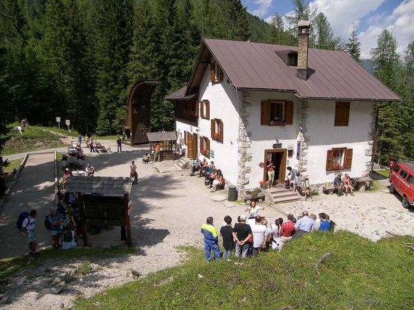 Sommer Präsentationsbild Berghütte Giaf