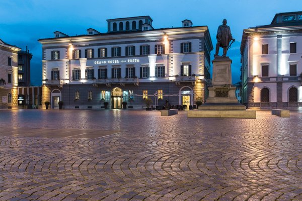 Foto esterno in estate Grand Hotel Della Posta - Dimora Storica