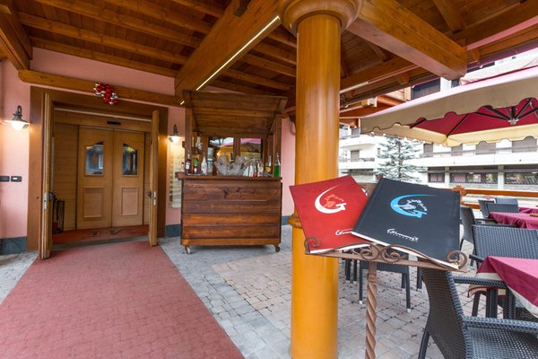 Foto esterno Hotel Arisch