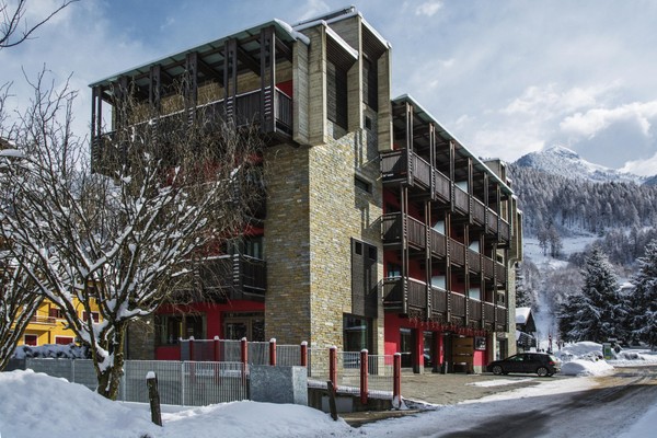 Foto Außenansicht B&B-Hotel Ambrosini