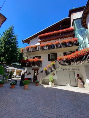 Photo exteriors Hotel Aprica