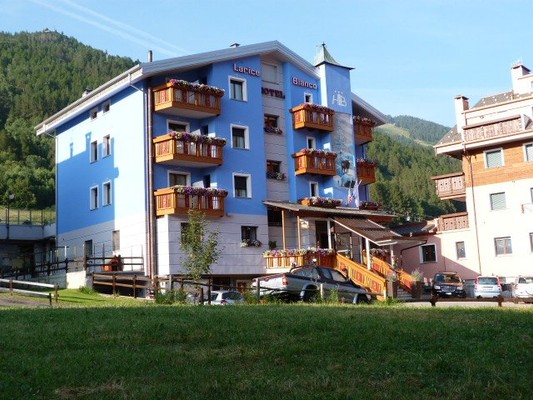 Photo exteriors Hotel Larice Bianco