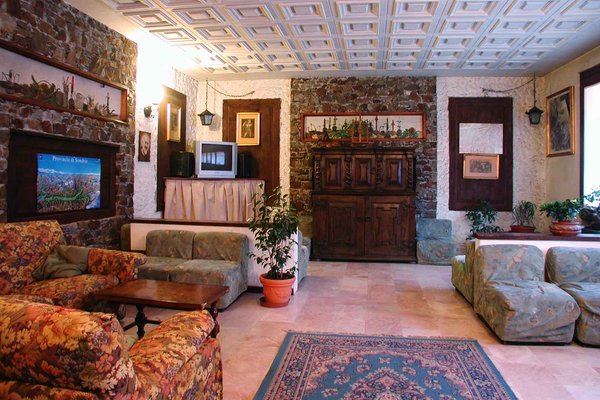 La hall