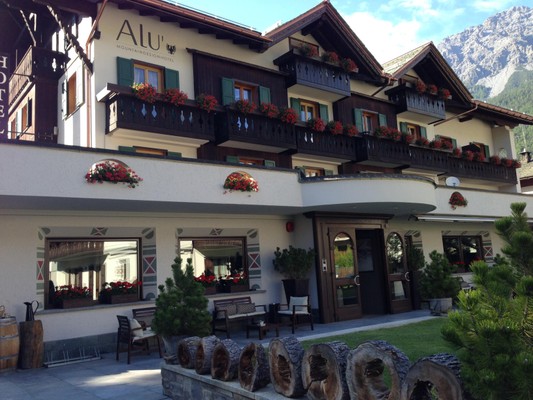 Photo exteriors Hotel Alù