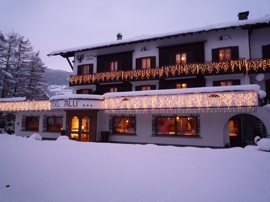 Photo exteriors Hotel Alù