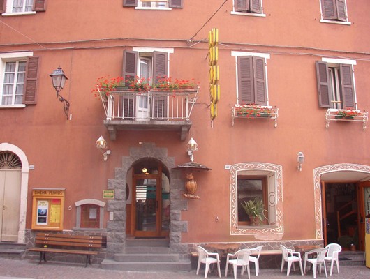 Photo exteriors Hotel Gufo