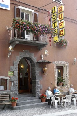 Photo exteriors Hotel Gufo