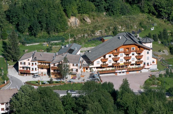 Foto esterno Hotel Oriental