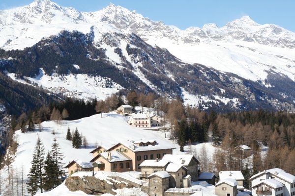 Foto esterno in inverno Casa Alpina S. Luigi