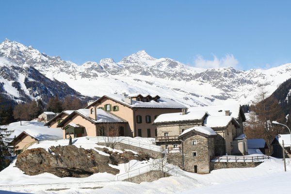 Foto invernale di presentazione Casa Alpina S. Luigi - Hotel 2 stelle