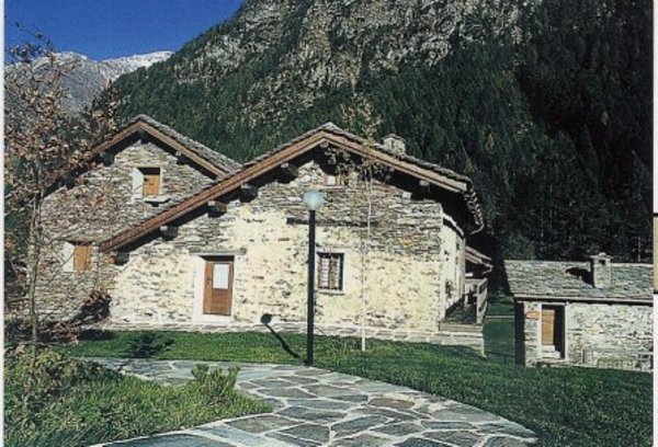 Foto esterno in estate Casa Alpina S. Luigi