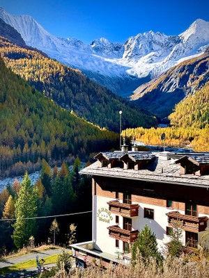 Foto Außenansicht Hotel Gembro