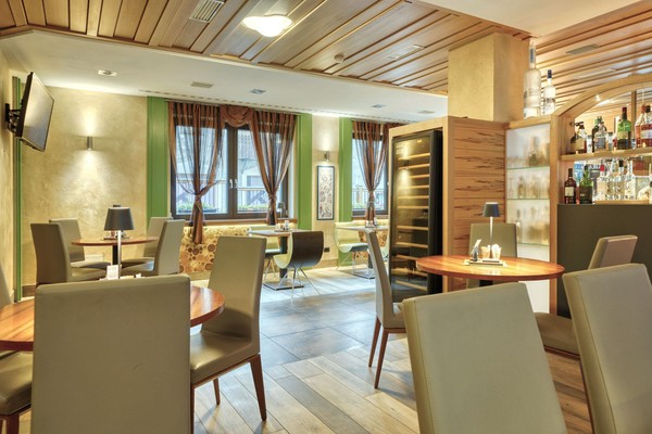 Foto von der Bar Hotel Mota