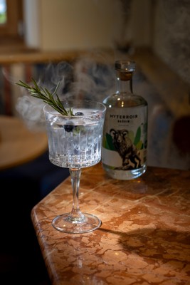 Foto von der Bar Hotel Flora