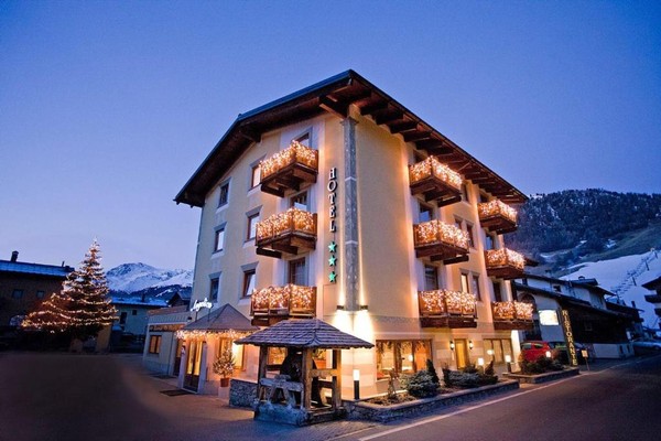 Foto esterno Hotel Angelica