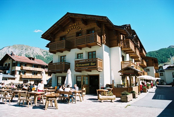 Photo exteriors Hotel Helvetia