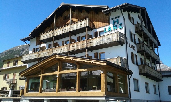 Foto esterno Hotel Lanz