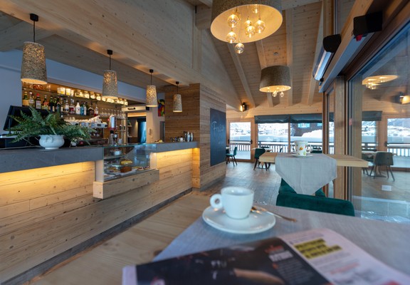 Foto von der Bar Mont Chalet Nevada - Hotel & Spa