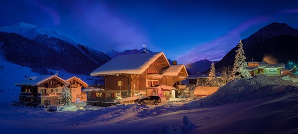 Foto Außenansicht Hotel Paradise Lodge