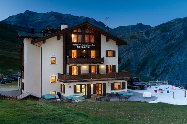Photo exteriors Hotel Sciatori