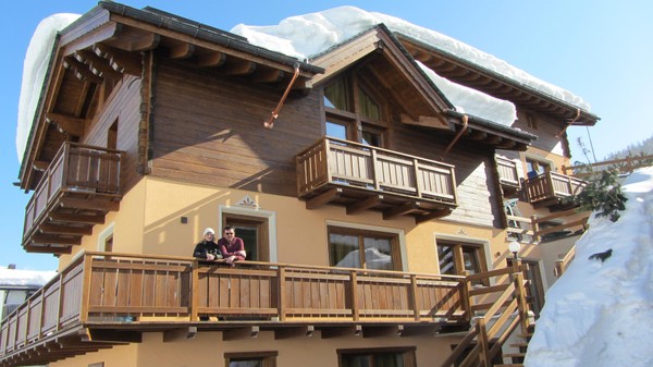 Foto esterno Residence Baita Cusini