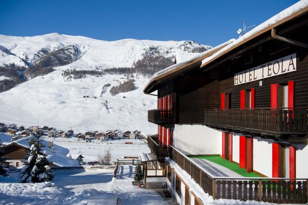 Foto esterno Hotel Teola
