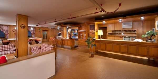 La hall