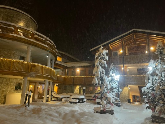 Photo exteriors Boscone Suite Hotel