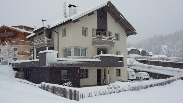 Foto invernale di presentazione Appartamenti Villa Fraina