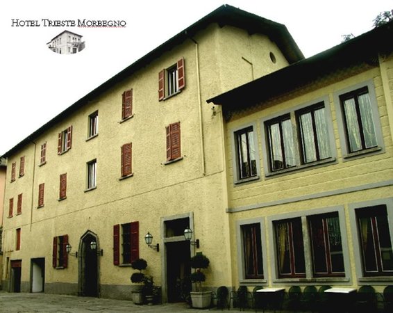 Foto estiva di presentazione Hotel Trieste
