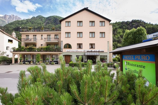 Foto Außenansicht Hotel Piuro