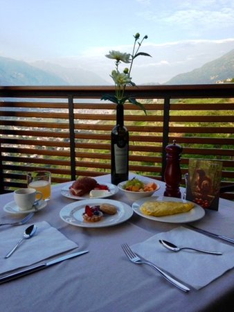 Il ristorante Poggiridenti (Sondrio - Valmalenco) Wine Hotel Retici Balzi