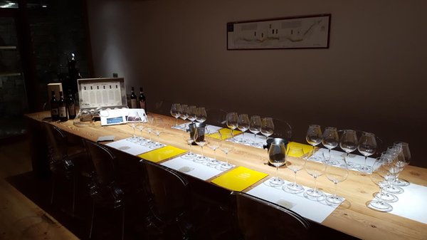 La cantina dei vini Poggiridenti (Sondrio - Valmalenco) Wine Hotel Retici Balzi