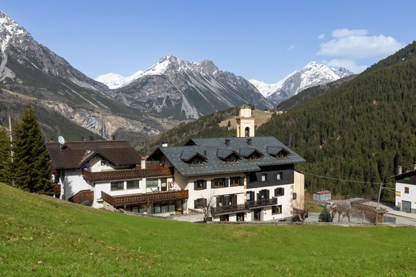Foto Außenansicht Hotel Cardo