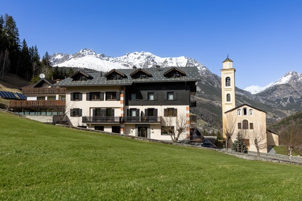 Foto Außenansicht Hotel Cardo
